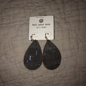 Cute lightweight earrings